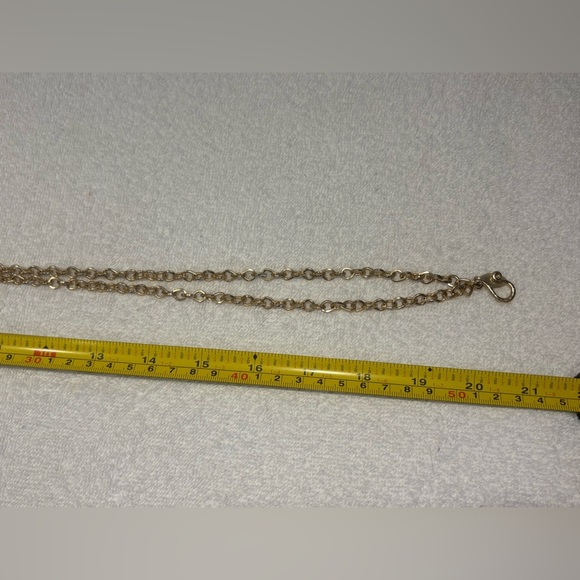 Stunning Chico's Gold-Tone Necklace with Vibrant Carnelian-Style Pendant - Picture 4 of 10